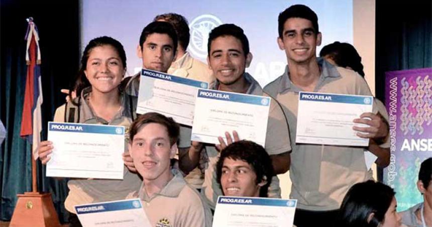 Las Becas Progresar aumentan un 42-en-porciento- a partir de este mes