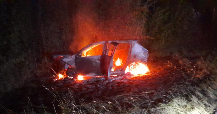 Chocaron de frente y un auto se incendioacute- el otro conductor estaba alcoholizado