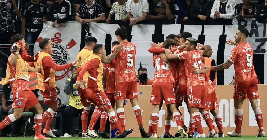 Triunfazo de Argentinos