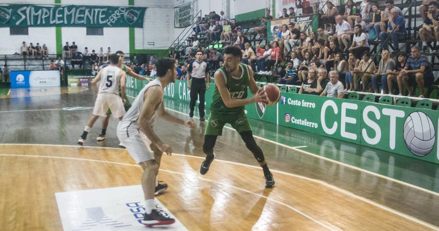 Ferro de Pico reaccionoacute y derrotoacute al duro Racing de Olavarriacutea