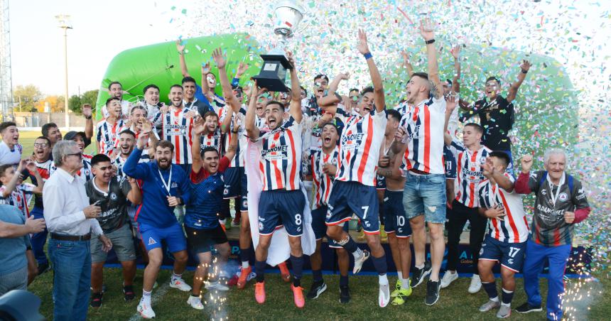 Estudiantil se consagroacute campeoacuten del Provincial por los penales