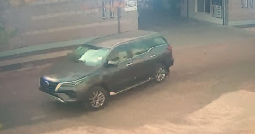 No aparece la camioneta del insoacutelito robo en Toyota