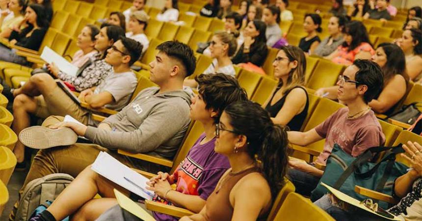 Maacutes de 250 asistentes a las Jornadas sobre Comunicacioacuten Eficaz