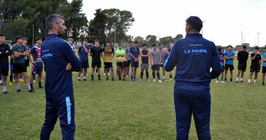 Comenzoacute el proceso del fuacutetbol masculino en Pico 
