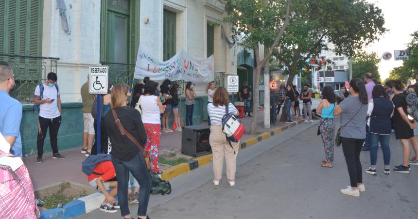 Firman el convenio para financiar el nuevo colegio de la UNLPam