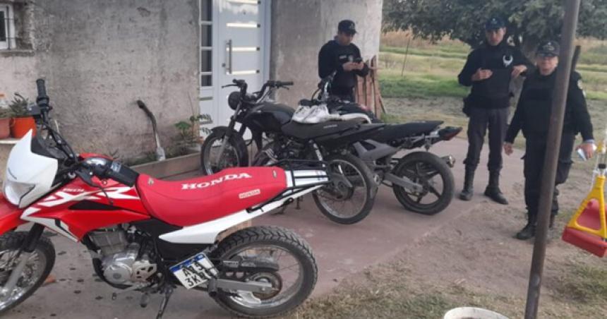 Rancul- secuestraron motos que corriacutean picadas en la ruta 188
