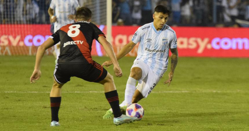 River rescatoacute un valioso punto ante Atleacutetico Tucumaacuten