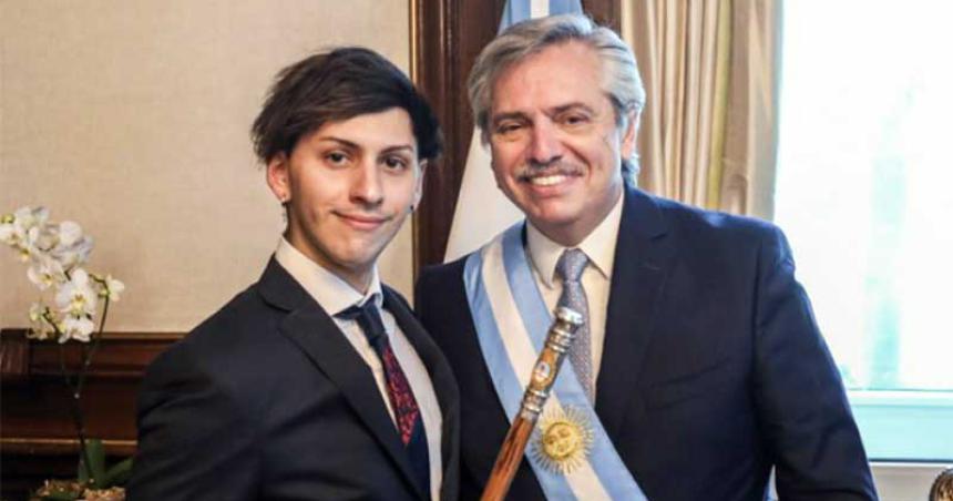 Amenazaron al hijo del presidente Alberto Fernaacutendez- Cuiacutedate vas a hacer boom fue el mensaje