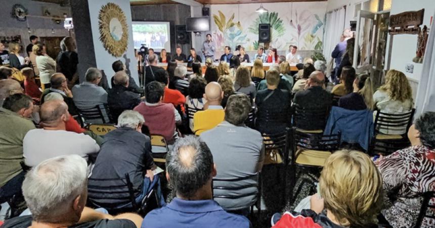 Berhongaray promete un Boleto Estudiantil Gratuito para estudios superiores 