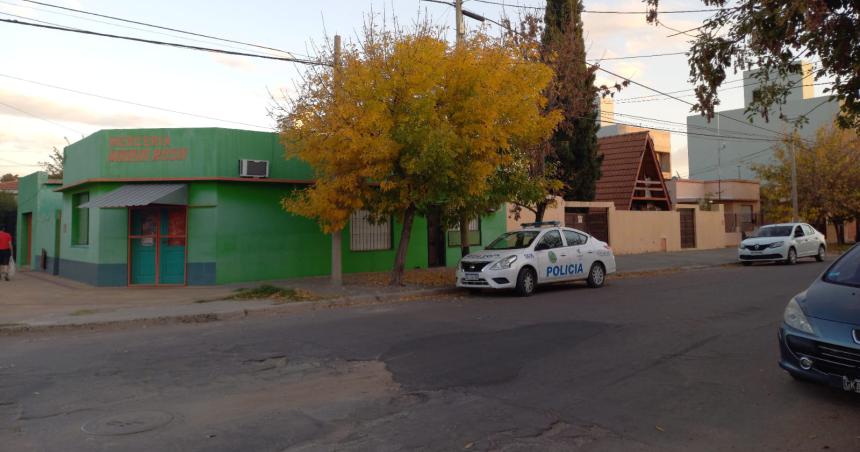 Un detenido por el robo de 2 mil doacutelares y joyas