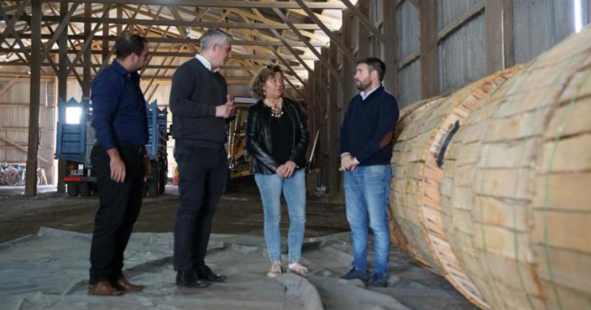 Llegaron los materiales para comenzar con la red de fibra oacuteptica en Colonia Baroacuten