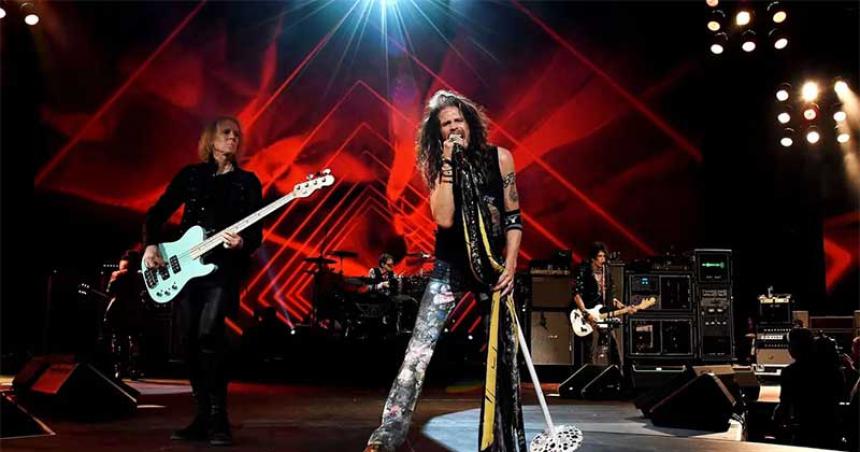 Tras 50 antildeos en los escenarios Aerosmith anuncioacute su gira despedida