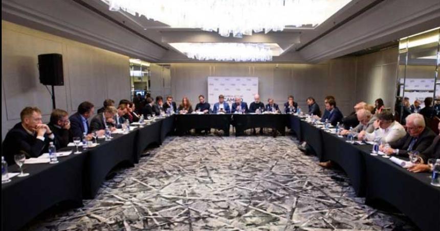 Juntos por el Cambio apuntoacute contra el Gobierno y definioacute ejes de un plan econoacutemico
