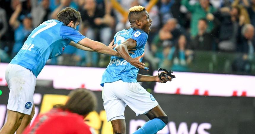 Histoacuterico- Napoli ganoacute el Scudetto despueacutes de 33 antildeos