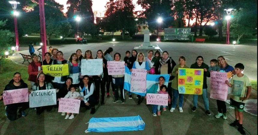 Docentes autoconvocados se manifestaron en Teleacuten