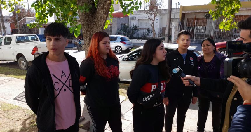 Protestaron en un colegio