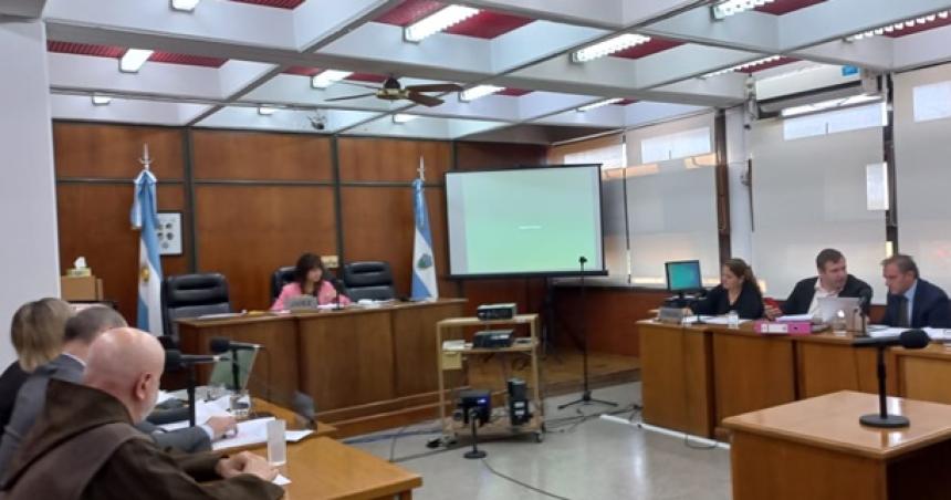 La Fiscaliacutea pidioacute 10 antildeos de prisioacuten para el cura Padilla