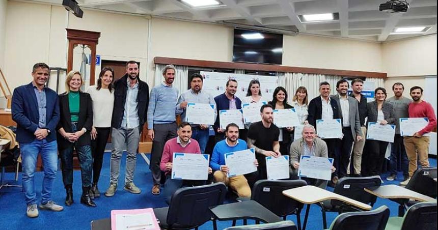 La UNLPam e I-COMEX entregaron diplomaturas en Negocios Internacionales