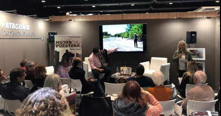 La Pampa en la Feria del Libro- se vendieron 200 tigravetulos por 40000