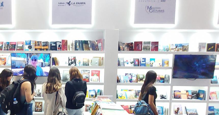 Buenas ventas en la despedida pampeana de la Feria del Libro