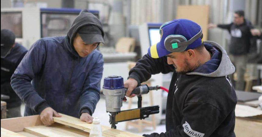 Paquete antinflacioacuten- baja de tasa de las tarjetas y alivio fiscal a las pymes