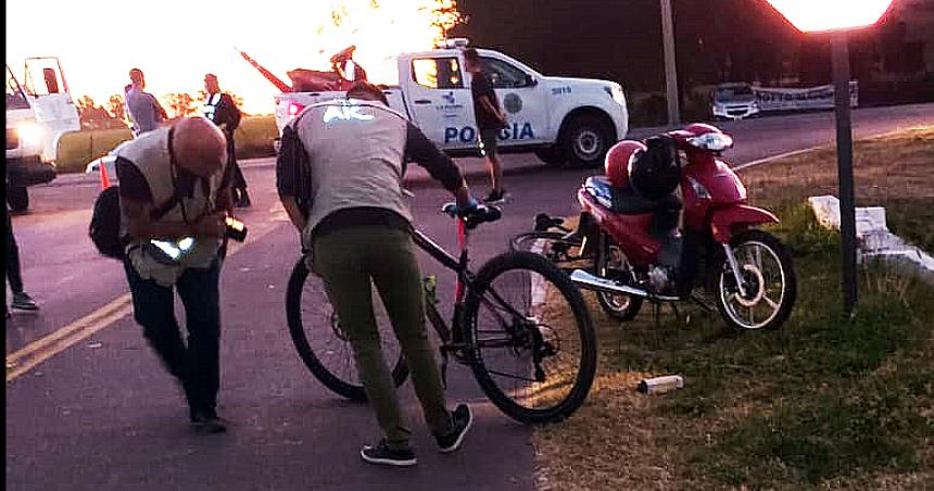 Dos joacutevenes ciclistas heridas en dos accidentes