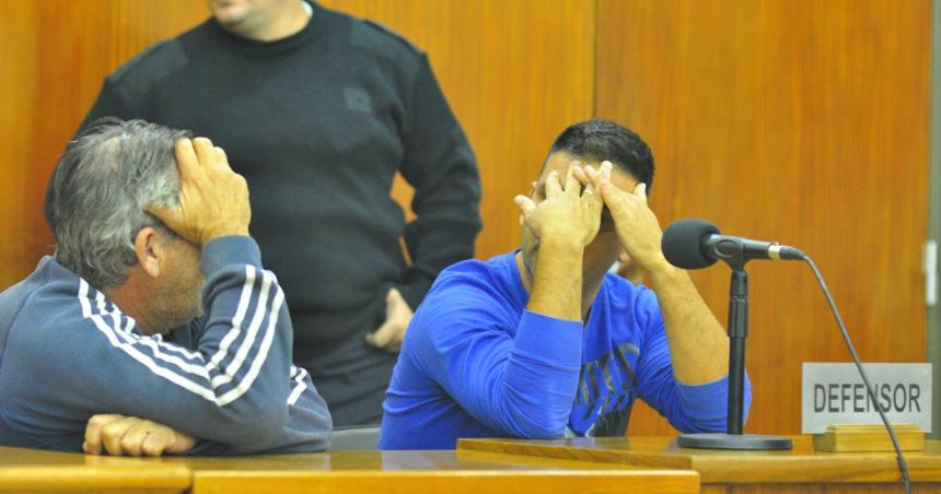 Condenan a un comisario por estafa peculado mal desempentildeo y engantildeo