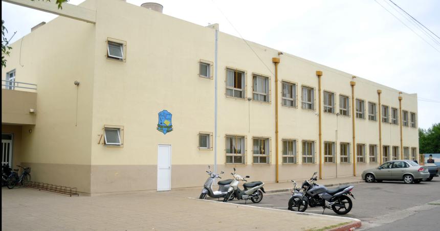 Una alumna golpeoacute a una docente en un colegio secundario de General Pico