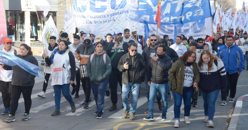 Exigimos un cambio de rumbo al gobierno