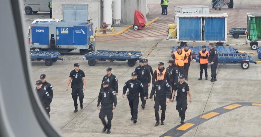 Amenaza de bomba en un avioacuten de Aeroliacuteneas Argentinas con destino a Miami