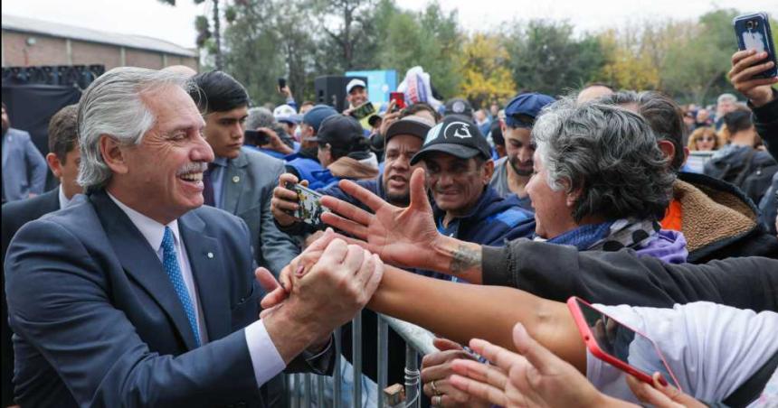 Con criacuteticas a la oposicioacuten Alberto Fernaacutendez clamoacute por la unidad- Dejemos de pelear entre nosotros