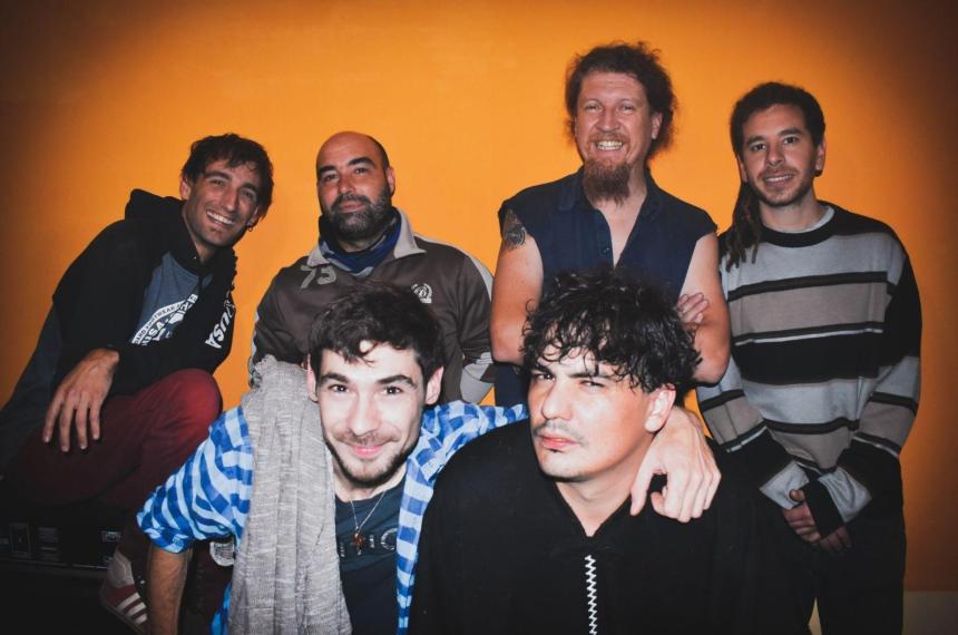 MAS POCO presenta su primer disco