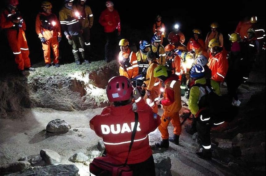 Santarrosentildeo se accidentoacute haciendo trekking y el rescate duroacute mas de seis horas