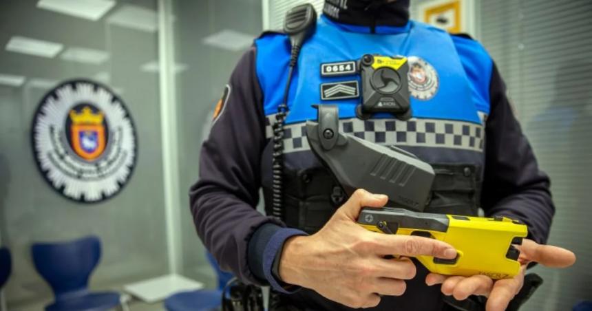 Rodriacuteguez Larreta oficializoacute el uso de las pistolas Taser