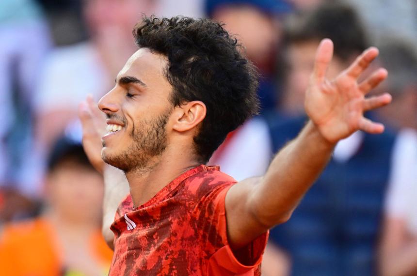 Ceruacutendolo y Etcheverry se metieron en octavos de Roland Garros