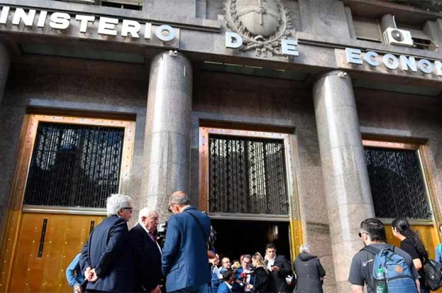 Doacutelar- la bala de plata que guarda el Gobierno ante un escenario maacutes volaacutetil