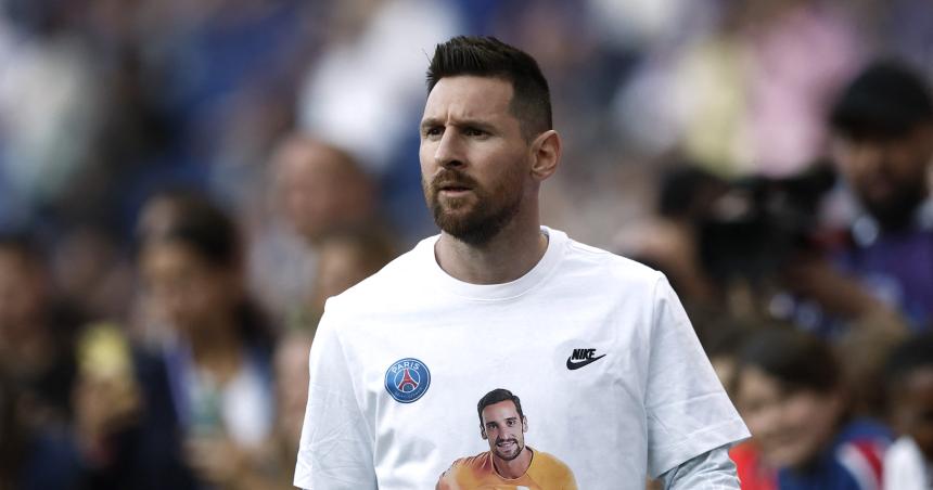 PSG confirmoacute que Messi no seguiraacute en el club