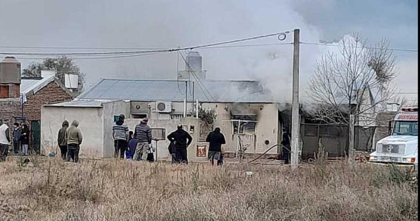 Un nene incendioacute una vivienda jugando con un encendedor en Santa Rosa