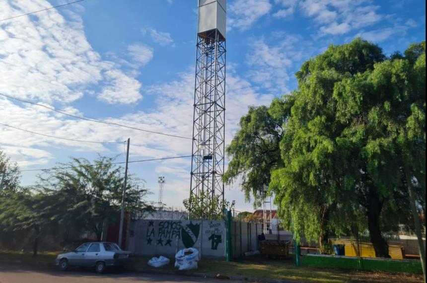 No puede venir cualquiera a la provincia a enriquecerse con telecomunicaciones