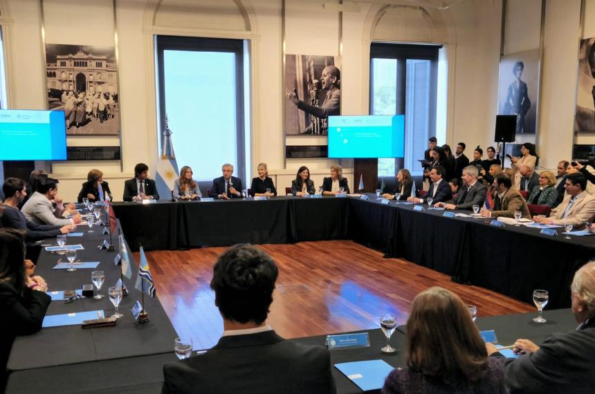 Construiraacuten alojamiento para nintildeas nintildeos y adolescentes que lleguen a atenderse en el Hospital Favaloro