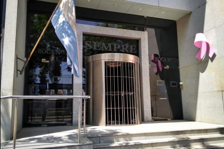El Sempre deberaacute cubrir el costo de un acompantildeante domiciliario