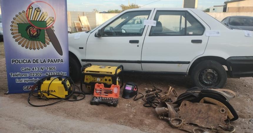 Dos detenidos por el robo en un campo