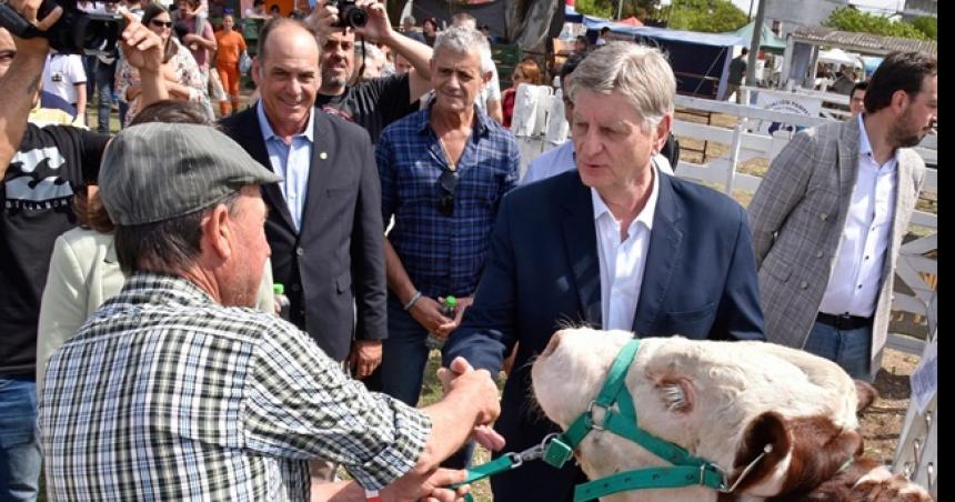 Provincia destinoacute maacutes de  130 millones al sector agropecuario por la emergencia