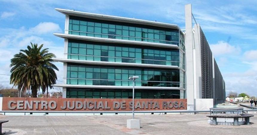 Le roboacute a un cadete y ahora va preso 3 antildeos y medio