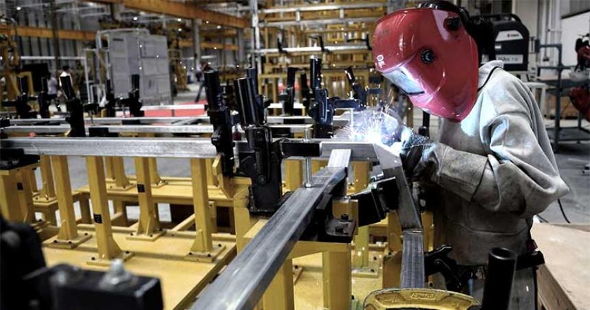 El uso de la capacidad instalada aumentoacute a 689-en-porciento- en abril