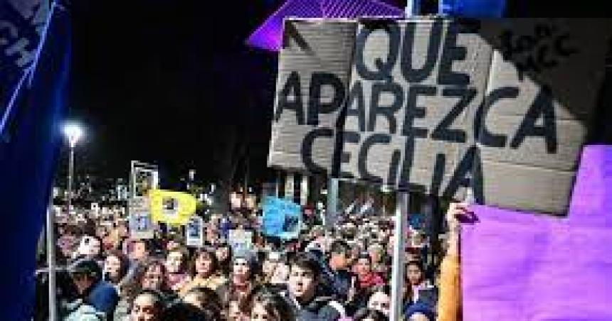 Masiva marcha en Resistencia por la desaparicioacuten de Cecilia