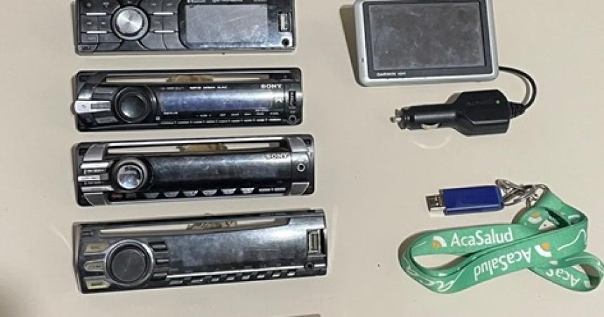 Lo detuvieron por una pelea con un arma blanca y era un ladroacuten de esteacutereos en Toay