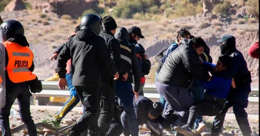 Sigue la represioacuten en Jujuy- volvieron a agredir a manifestantes