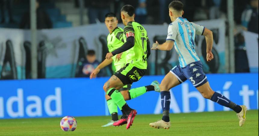 Racing se durmioacute y le empataron