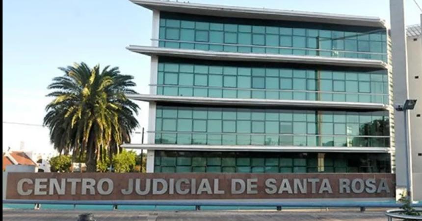 Confirman multa a una financiera por no informar a un usuario de una deuda